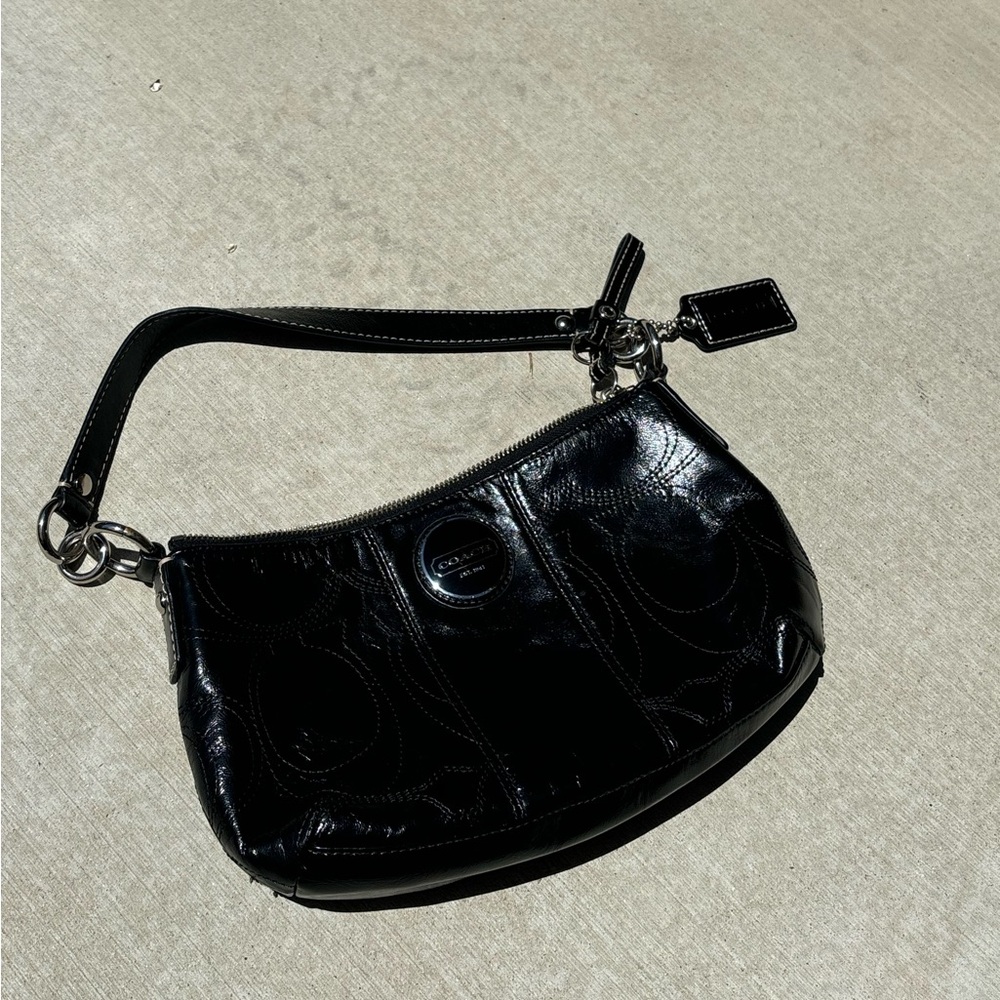 EUC Coach Black Patent Leather Shoulder Bag